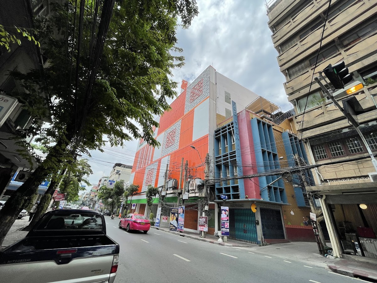 LEO Self Storage - image 3